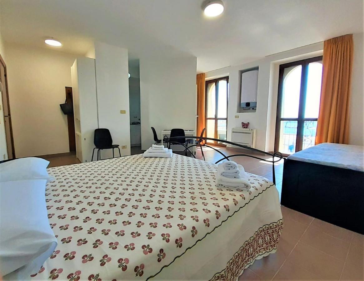 K&K Room Duomo1 Termoli Kültér fotó